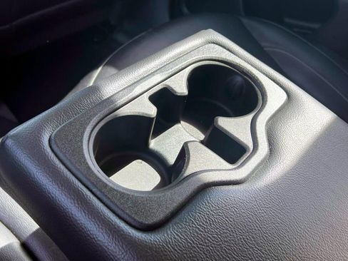 Used 2019 Jeep Compass Latitude image 14