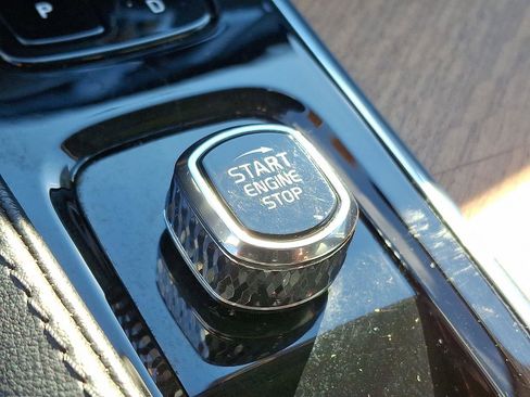 Certified 2023 Volvo XC90 B6 Plus w/ Protection Package image 24