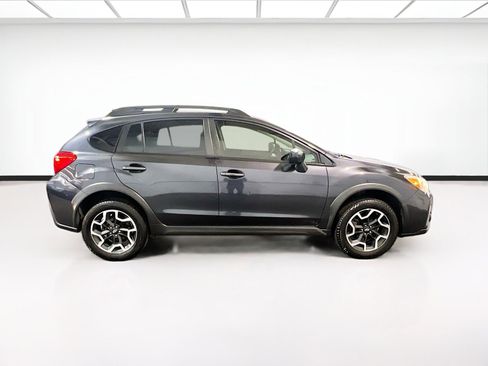 Used 2017 Subaru Crosstrek 2.0i Premium w/ Moonroof Package image 23