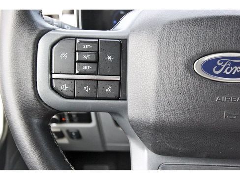 Used 2023 Ford F150 Lightning XLT AWD/4WD image 18