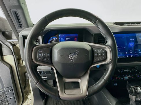 Used 2022 Ford Bronco Everglades AWD/4WD image 11