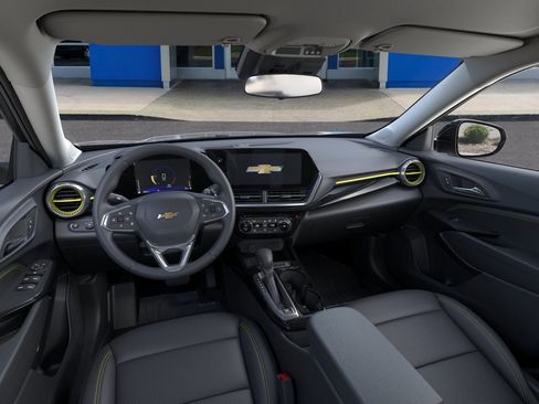 New 2025 Chevrolet Trax ACTIV w/ Driver Confidence Package image 41