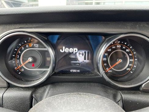 Used 2022 Jeep Gladiator Sport AWD/4WD image 10