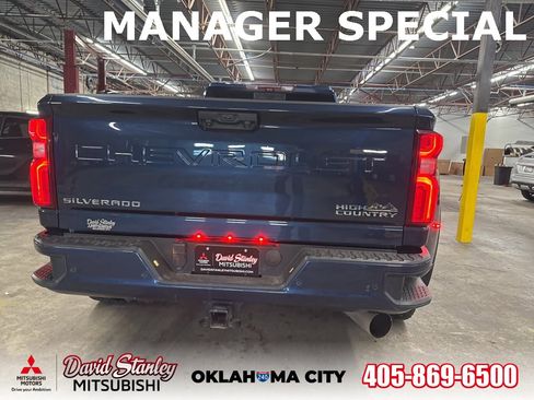 Used 2022 Chevrolet Silverado 3500 High Country w/ Snow Plow Prep/Camper Package image 5