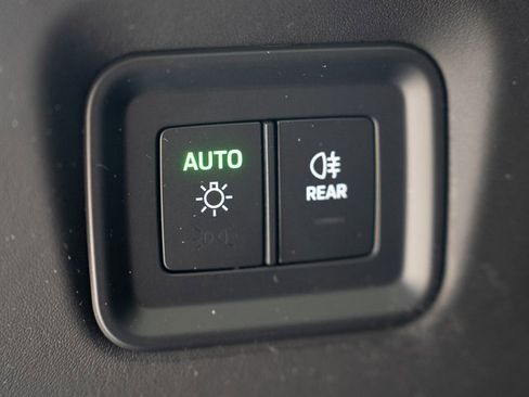 Certified 2024 Porsche Cayenne Turbo GT image 28