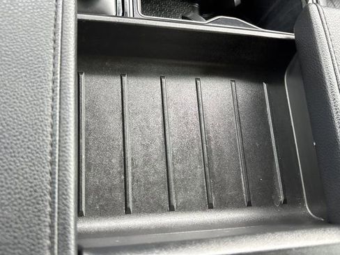 Used 2022 Toyota Tundra Limited image 42