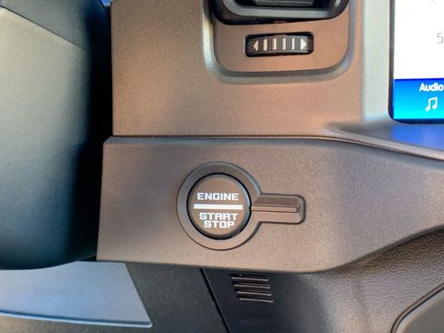 New 2025 Ford Bronco Badlands image 17