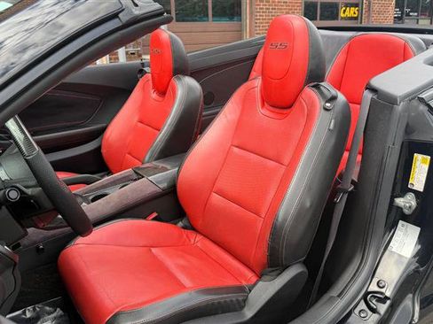 Used 2011 Chevrolet Camaro SS Convertible w/ 2SS w/ RS Package RWD image 8