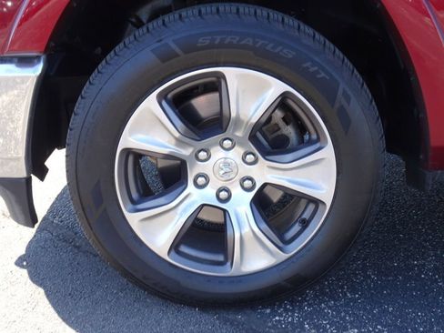 Used 2022 RAM 1500 Laramie AWD/4WD image 27
