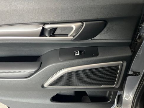Used 2025 Kia Telluride S FWD image 53