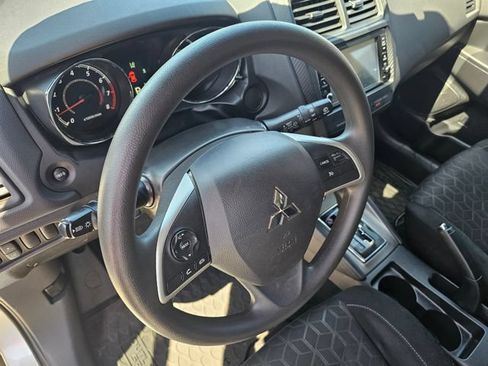 Used 2024 Mitsubishi Outlander Sport AWD image 17