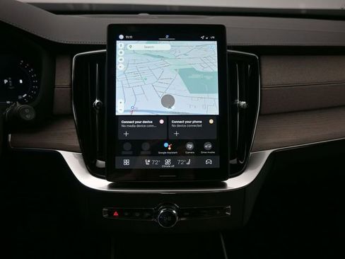 New 2026 Volvo XC90 B6 Plus image 13