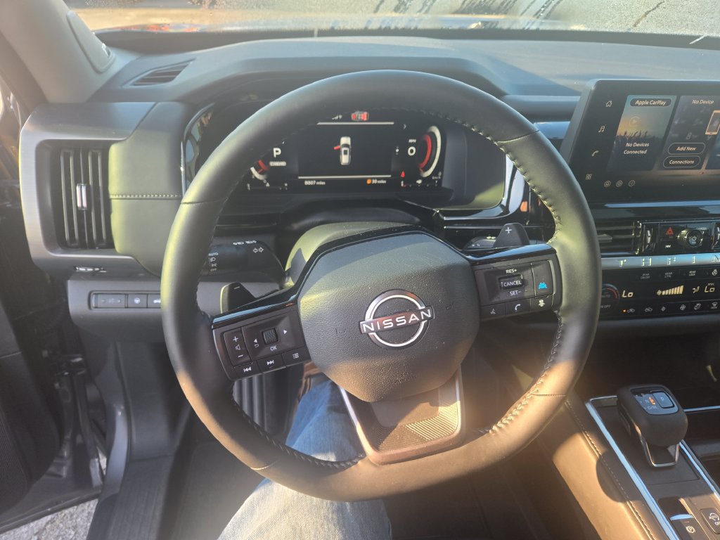 Used 2026 Nissan Pathfinder SL w/ SL Premium Package FWD image 11