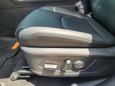 New 2026 Kia Sportage SX image 18