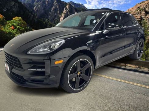 Used 2020 Porsche Macan image 2