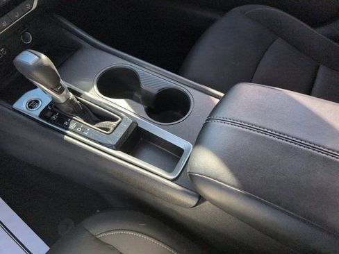 Used 2025 Nissan Altima 2.5 SV FWD image 23