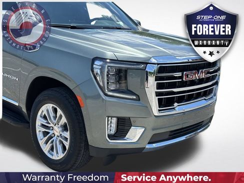 Used 2023 GMC Yukon SLT w/ SLT Luxury Package RWD image 10