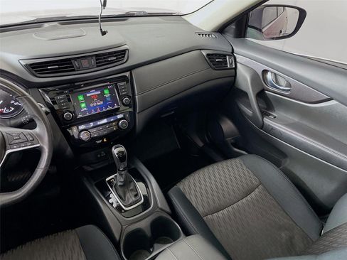 Used 2018 Nissan Rogue SV w/ Sun & Sound Touring Package AWD/4WD image 28