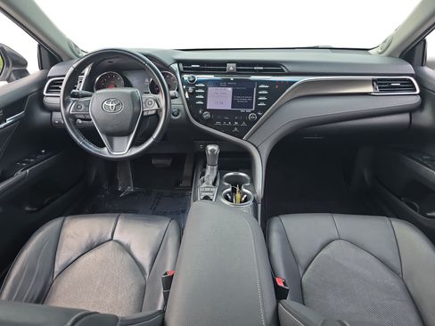 Used 2018 Toyota Camry XSE w/ Audio Package FWD image 9