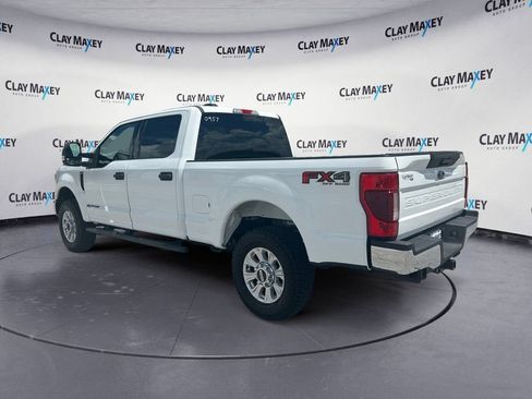 Used 2022 Ford F250 XLT w/ FX4 Off-Road Package AWD/4WD image 3