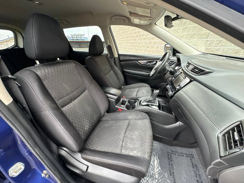 Used 2019 Nissan Rogue SV w/ Premium Package AWD/4WD image 33