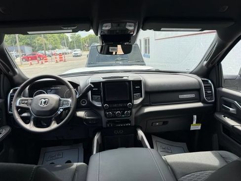 New 2026 RAM 2500 Big Horn AWD/4WD image 23