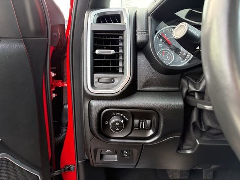 Certified 2021 RAM 1500 Laramie image 24