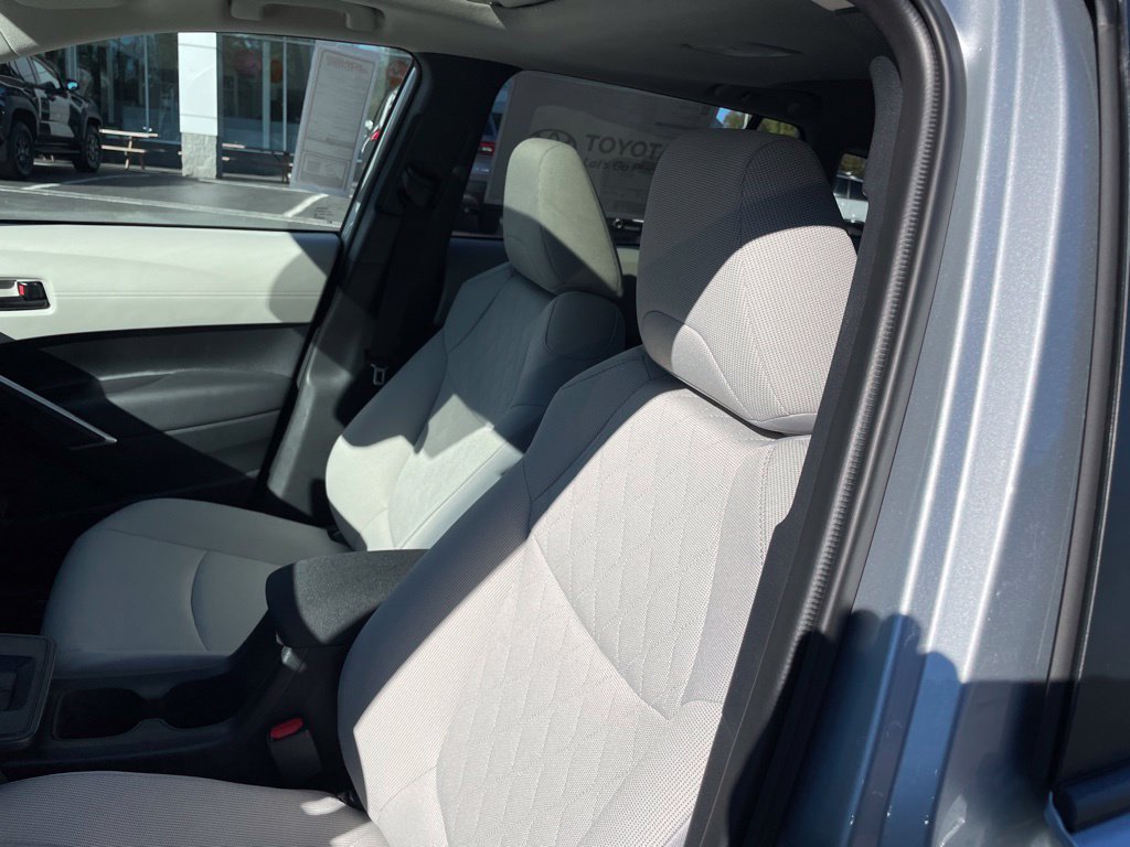 New 2026 Toyota Corolla Cross LE w/ Moonroof Package AWD/4WD image 10