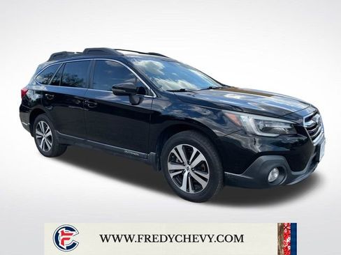 Used 2018 Subaru Outback 2.5i Limited AWD/4WD image 7