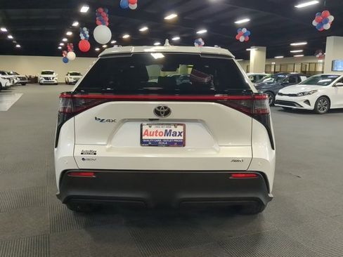 Used 2024 Toyota bZ4X XLE image 5