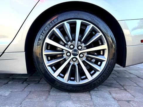 Used 2019 Lincoln MKZ Premiere image 11