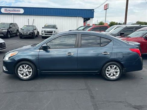 Used 2015 Nissan Versa SV w/ SV Appearance Package FWD image 6
