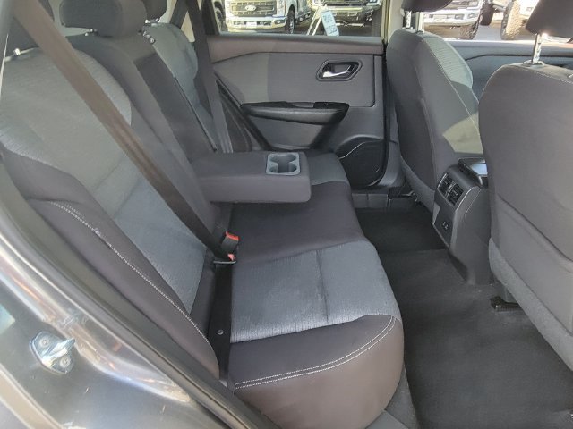 Used 2023 Nissan Rogue SV FWD image 21