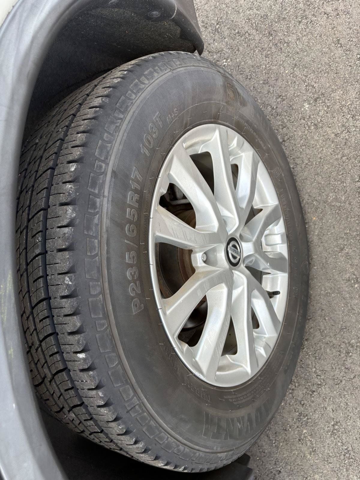 Used 2020 Nissan Rogue SV FWD image 29