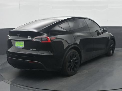 Used 2021 Tesla Model Y Long Range AWD/4WD image 7