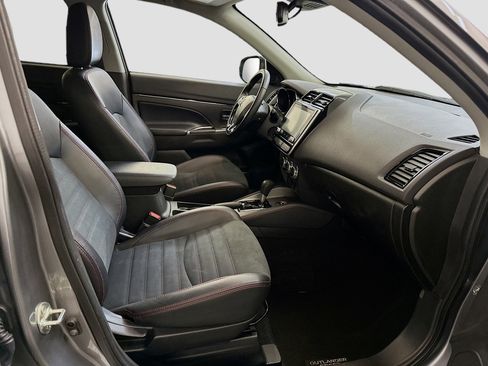 Used 2024 Mitsubishi Outlander Sport SE image 31