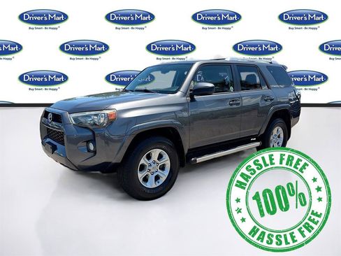 Used 2016 Toyota 4Runner SR5 AWD/4WD image 3