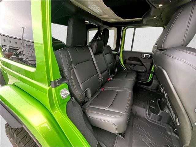Used 2025 Jeep Wrangler Unlimited Rubicon 392 AWD/4WD image 26