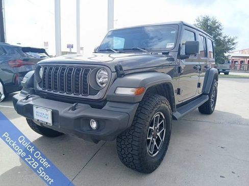 Used 2025 Jeep Wrangler Unlimited Sport AWD/4WD image 3