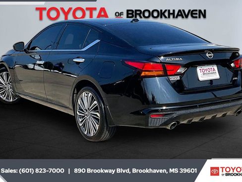 Used 2024 Nissan Altima 2.5 SL AWD/4WD image 2