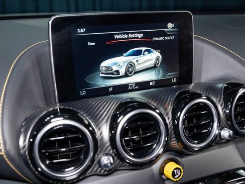 Used 2018 Mercedes-Benz AMG GT R image 17