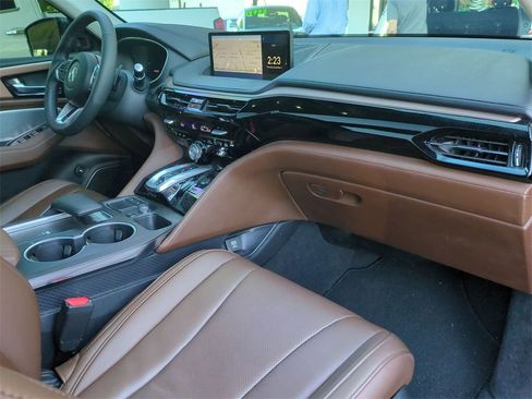 Used 2023 Acura MDX Technology image 32