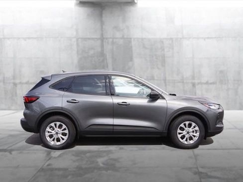 Certified 2025 Ford Escape Active AWD/4WD image 5