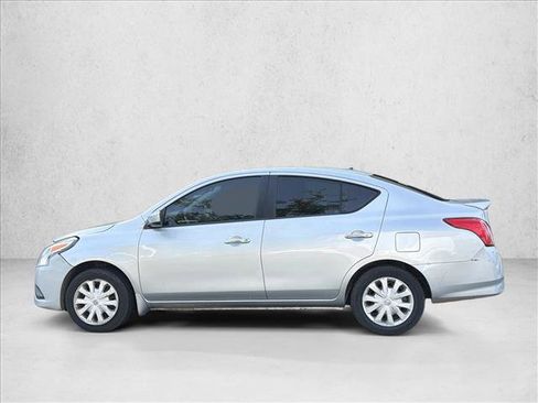 Used 2017 Nissan Versa SV FWD image 8