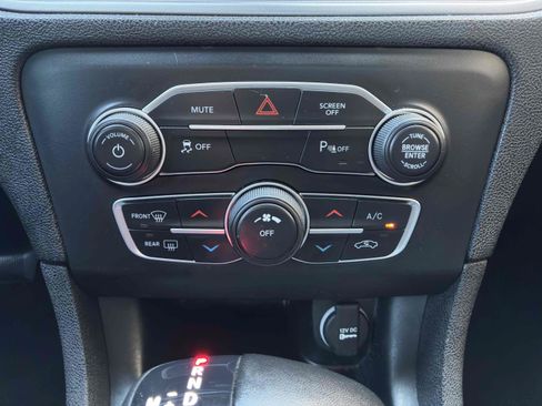 Used 2023 Dodge Charger SXT RWD image 28