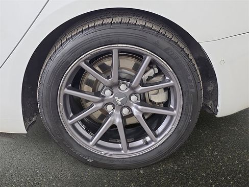 Used 2019 Tesla Model 3 Long Range image 36