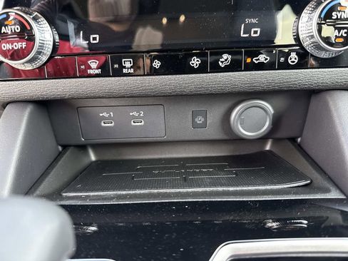 New 2026 Mitsubishi Outlander SE FWD image 31