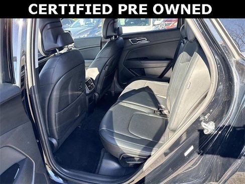 Used 2024 Kia Sportage EX image 16