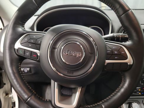 Used 2019 Jeep Compass Latitude w/ Popular Equipment Group image 18