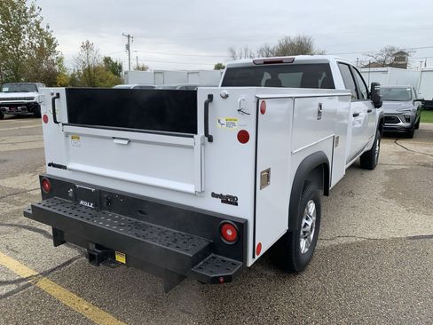 New 2025 GMC Sierra 2500 Pro w/ Convenience Package AWD/4WD image 16